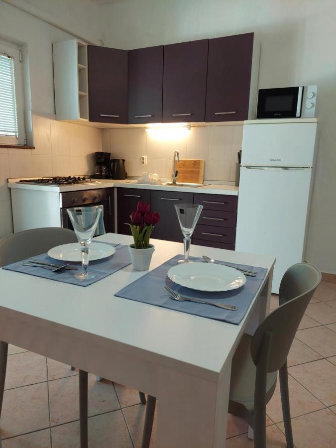 Apartman Lucija Seline Exterior photo